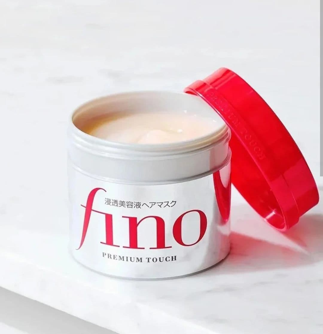 Відновлювальна живильна маска для волосся з маточним молочком Fino Premium Touch Hair Mask