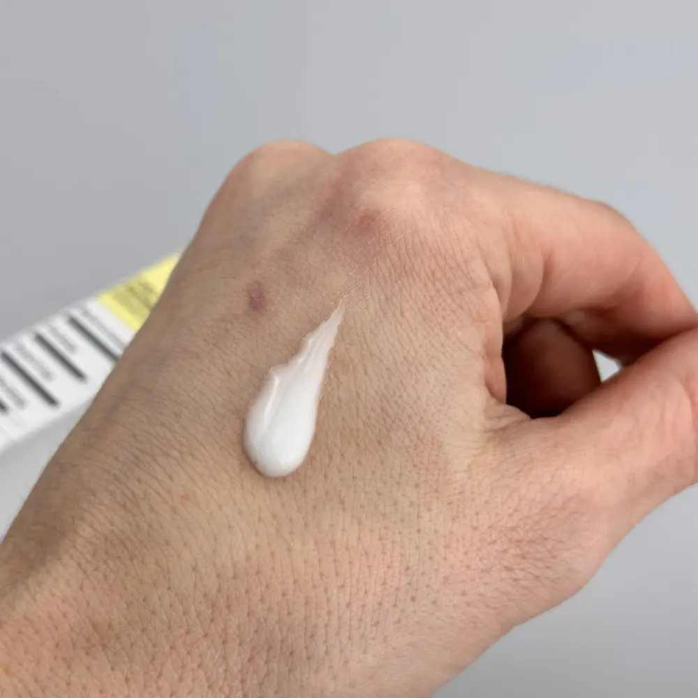 Відновлююча сироватка з керамідами та пантенолом DERMA FACTORY Cera-Pantenol Intensive Ampoule 2