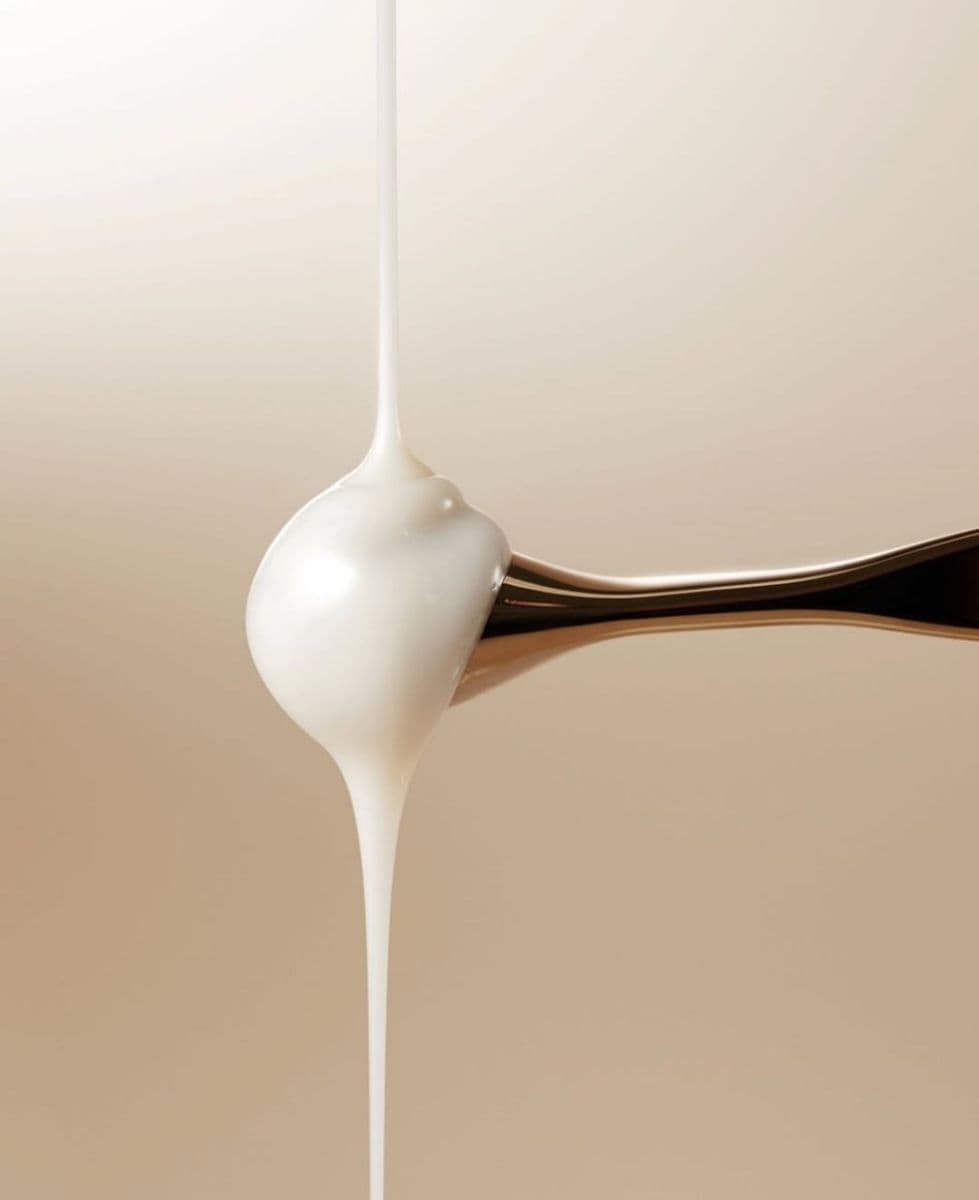 Протеїнова зміцнююча кремова сироватка Solid Volume Ampoule 3