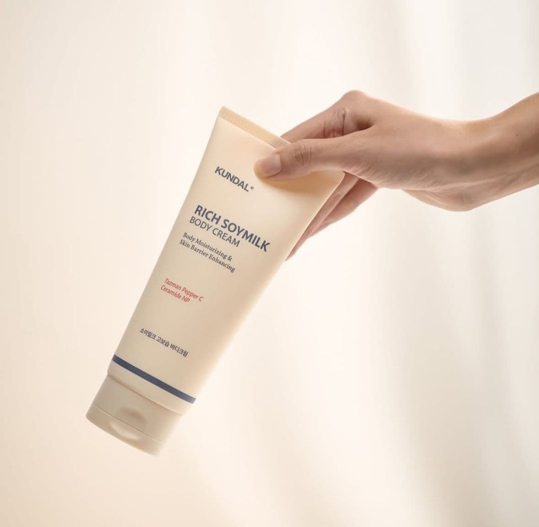 Крем для тіла з керамідами KUNDAL Rich Soymilk Body Cream