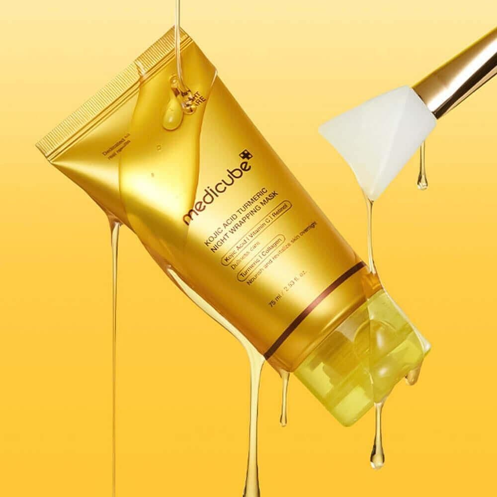 Нічна маска-плівка для обличчя проти пігментації Medicube Kojic Acid Turmeric Night Wrapping Mask 2