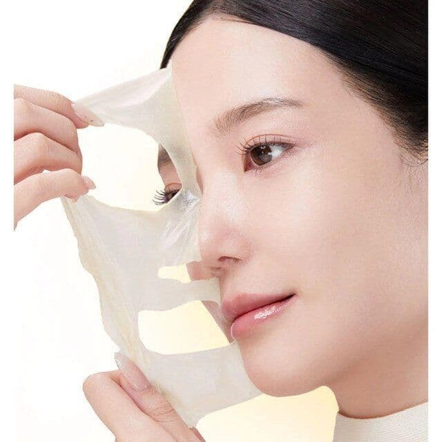 Нічна маска-плівка для обличчя проти пігментації Medicube Kojic Acid Turmeric Night Wrapping Mask 3