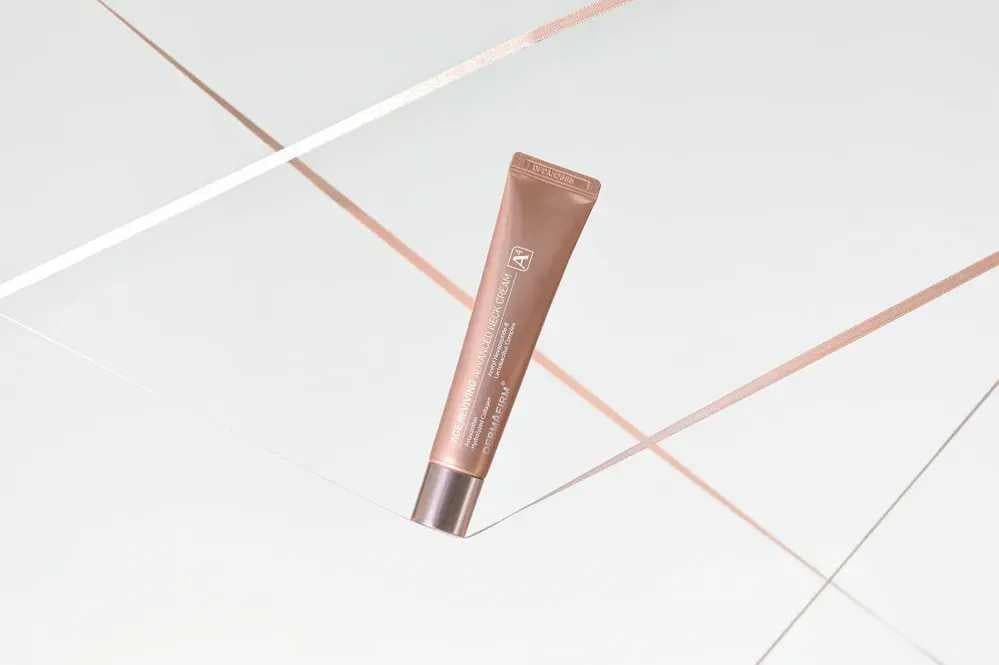 Крем для шиї та зони декольте з Астаксантином - Age Reviving Advanced Neck Cream A4 Dermafirm Age Reviving Firming Cream A4 2