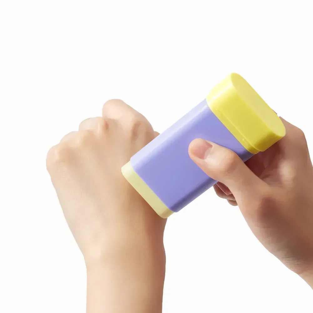 Сонцезахисний стік-праймер BY WISHTREND Bakuchiol Sun Stick SPF 50+ PA++++ 4