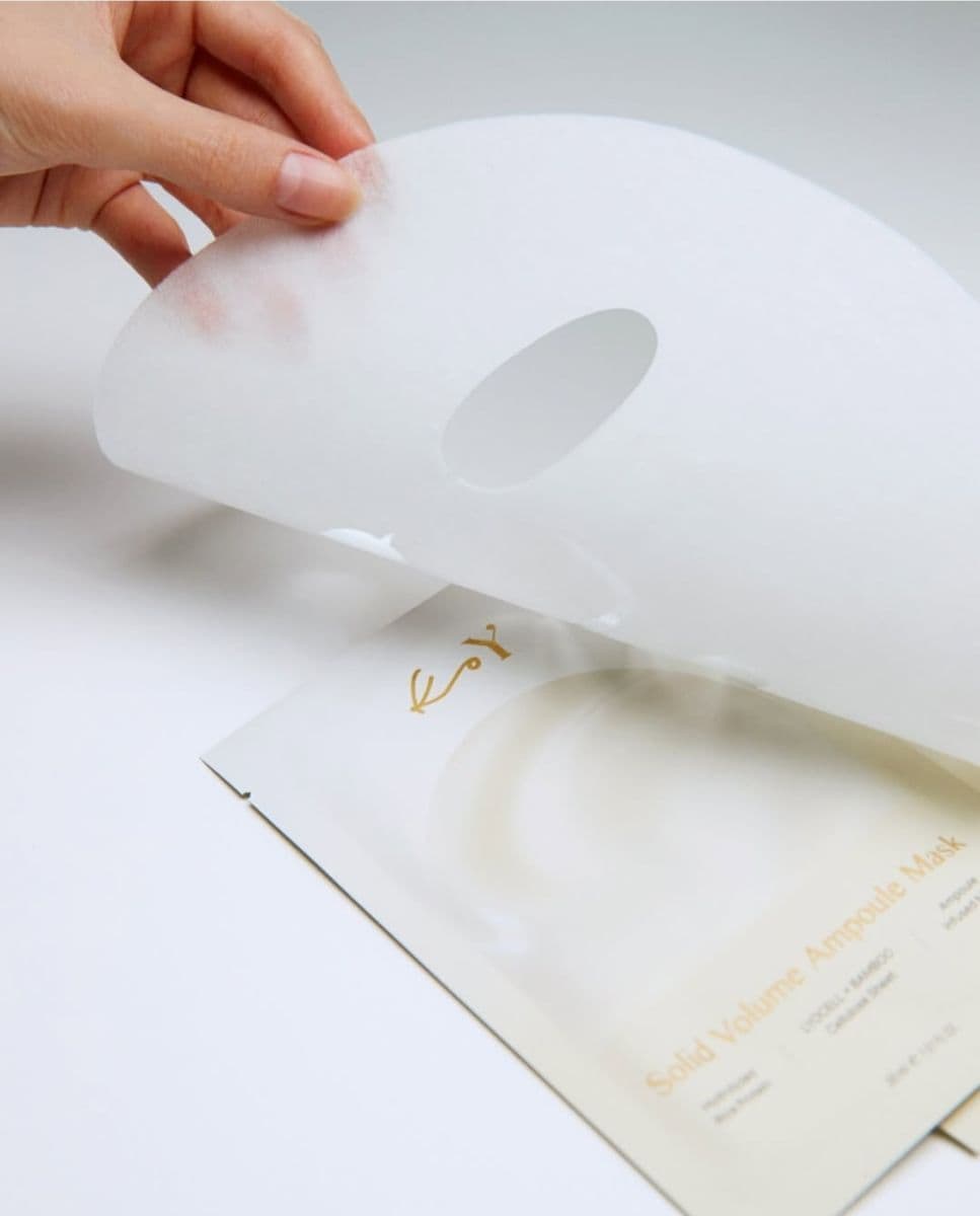 Концентрована ампульна тканинна маска для щільності, зволоження та відновлення шкіри Koy Solid Volume Ampoule Mask 2