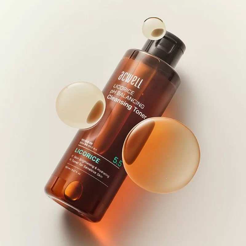Очищувальний та балансуючий тонік Licorice pH Balancing Cleansing Toner