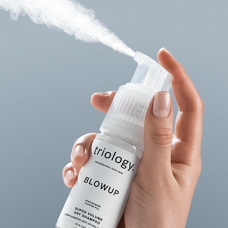 Сухий шампунь для об'єму волосся Triology. BlowUp Super Volume Dry Shampoo