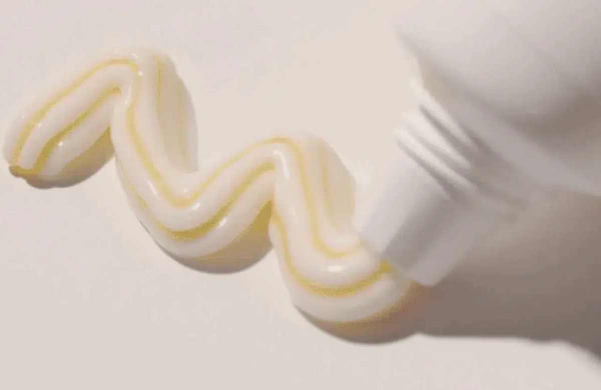 Омолоджуючий та освітлюючий подвійний крем для обличчя Derma factory DR.STEMCELL SKIN RENEWING DOUBLE CREAM 2