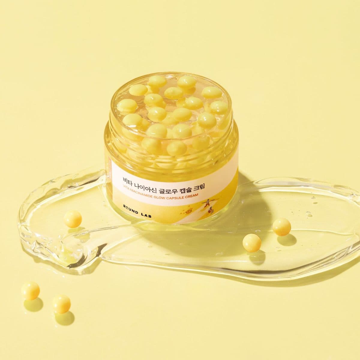Освітлювальний крем з капсулами ROUND LAB Vita Niacinamide Glow Capsule Cream 2