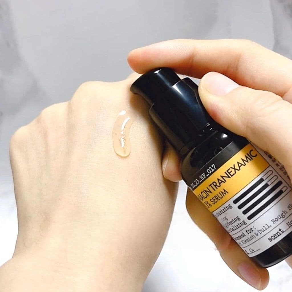 Інтенсивна освітлювальна та омолоджувальна сироватка Derma factory Niacin Tranexamic 13% Serum 2