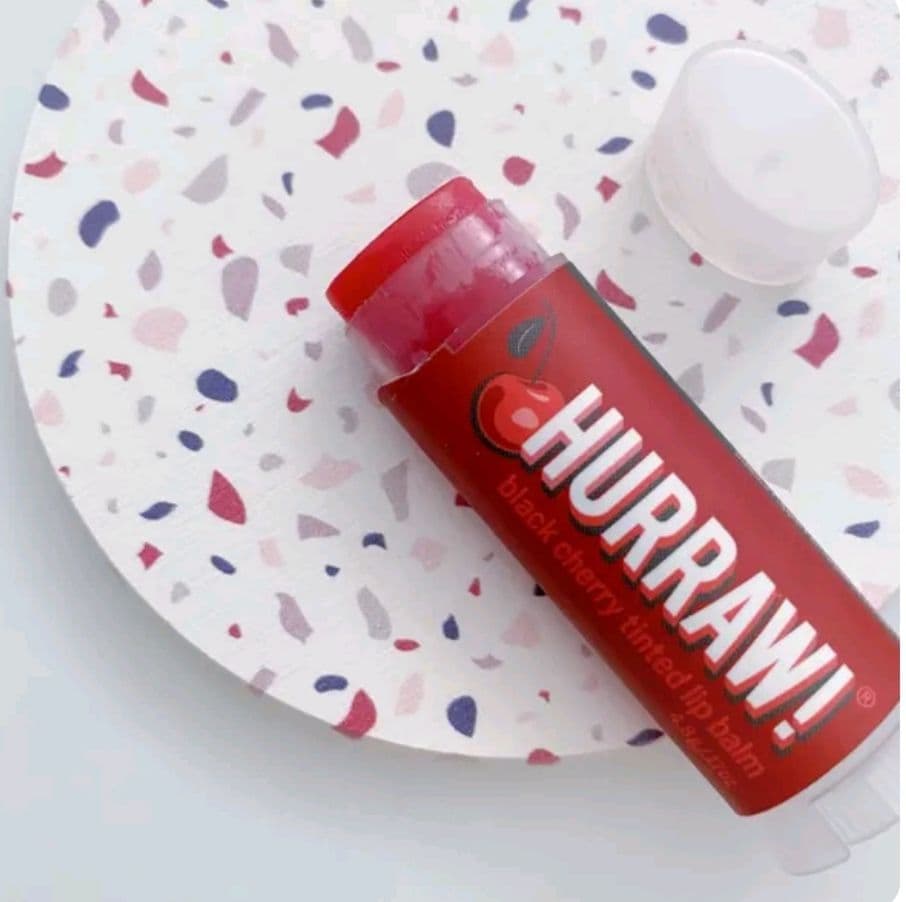 Бальзам для губ з кольором "Черешня" Hurraw Black Cherry Tinted Lip Balm 3