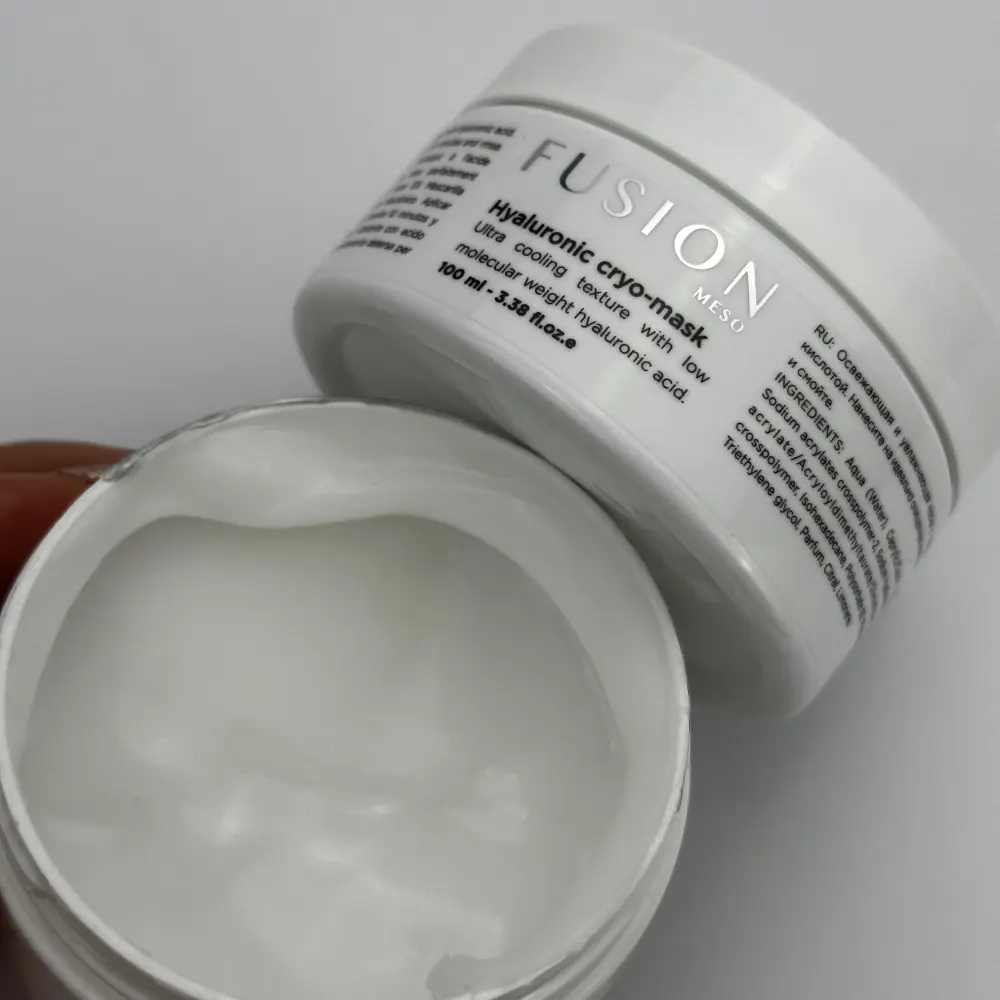 Кріомаска з ультранизькомолекулярною гіалуроновою кислотою Fusion MESO Hyaluronic Cryo-Mask для омолодження і зволоження шкіри 2