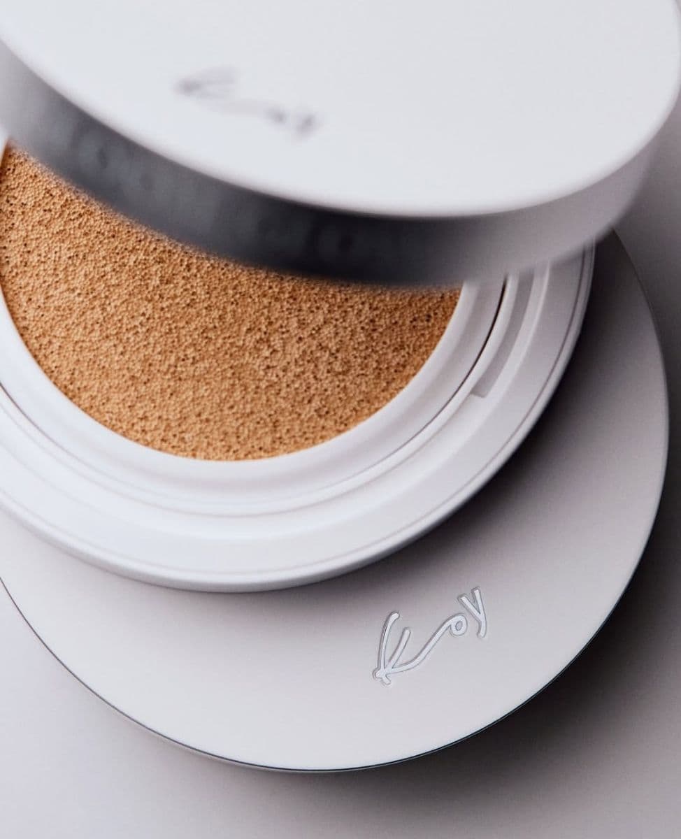 Шовковий тонуючий сонцезахисний кушон для сяючої шкіри Bloom Glow All Day Silky Cushion 13г х 2 2