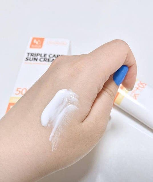 Сонцезахисний крем з ультралегкою текстурою W.Skin Laboratory Triple Care Sun Cream SPF50+ PA++++ 3